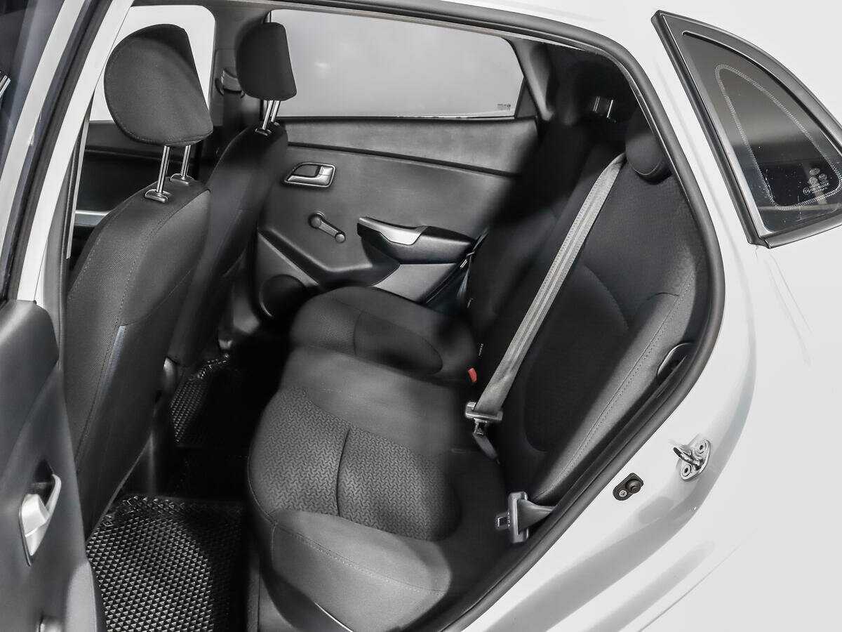 Kia Rio 2012 года с пробегом. Фото: #9