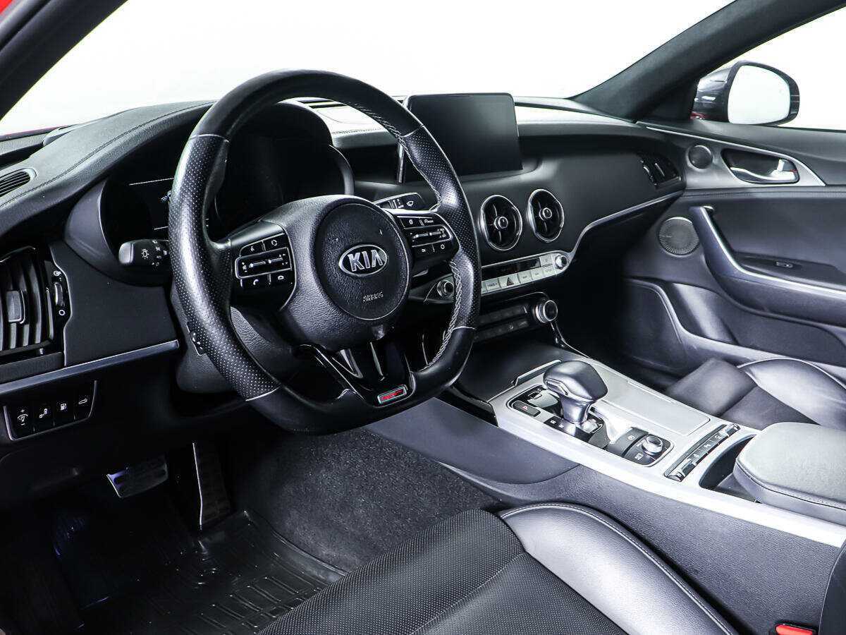 Kia Stinger 2019 года с пробегом. Фото: #11
