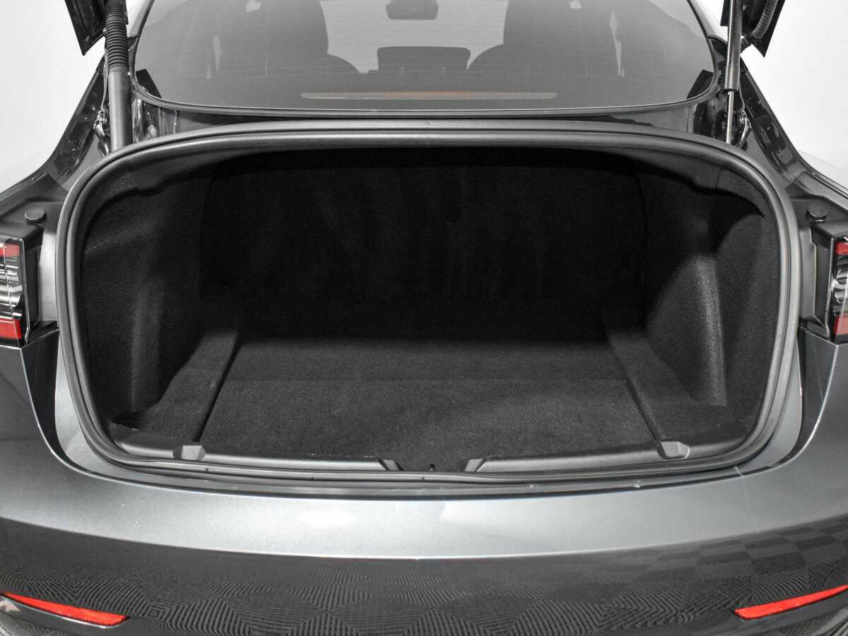 Tesla Model 3 2023 года с пробегом. Фото: #24