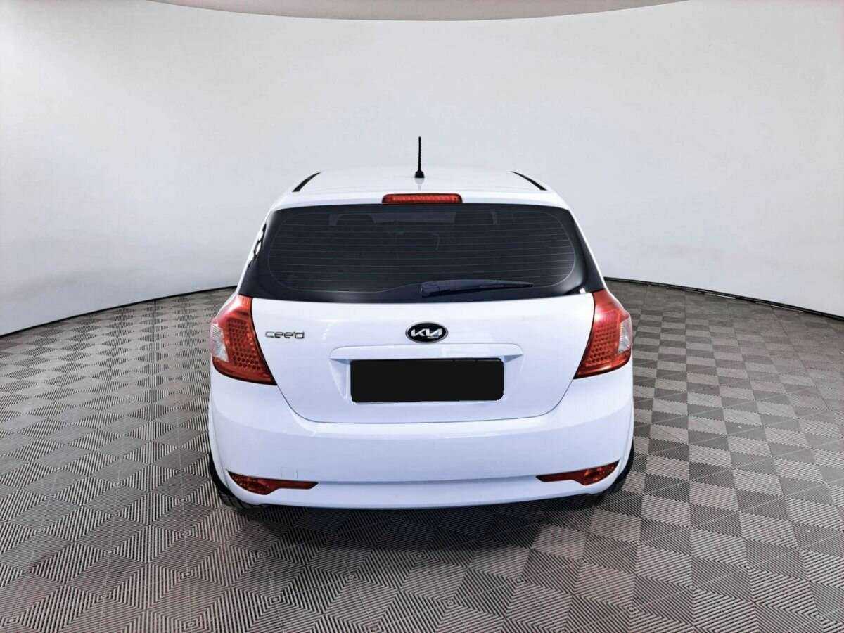 Kia Ceed 2010 года с пробегом. Фото: #5