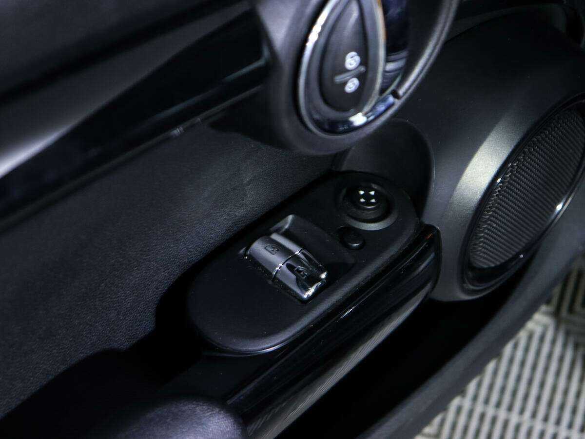 Mini Hatch 2016 года с пробегом. Фото: #15