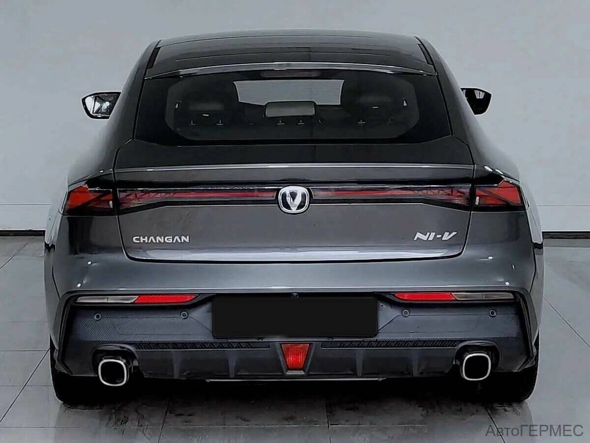 Changan UNI-V 2023 года с пробегом. Фото: #2