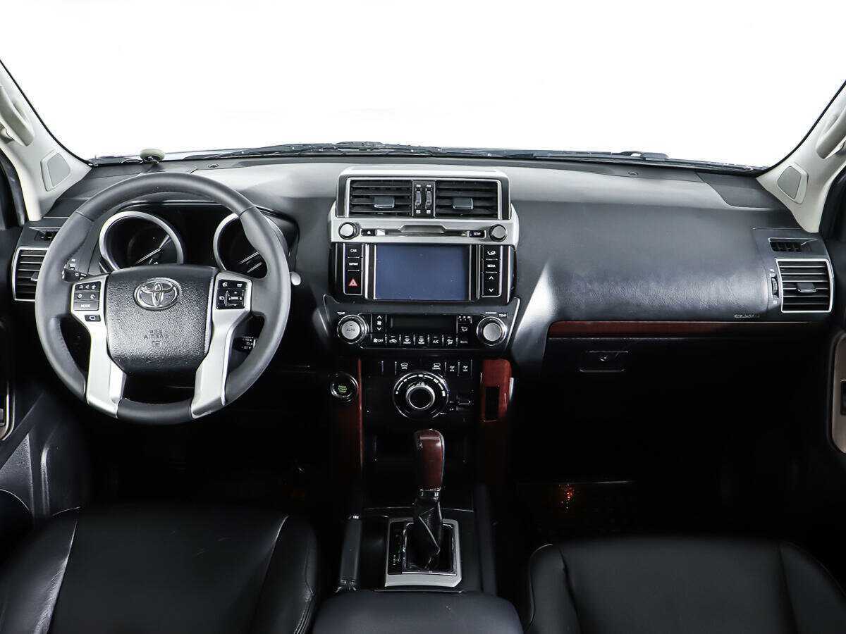 Toyota Land Cruiser Prado 2013 года с пробегом. Фото: #9