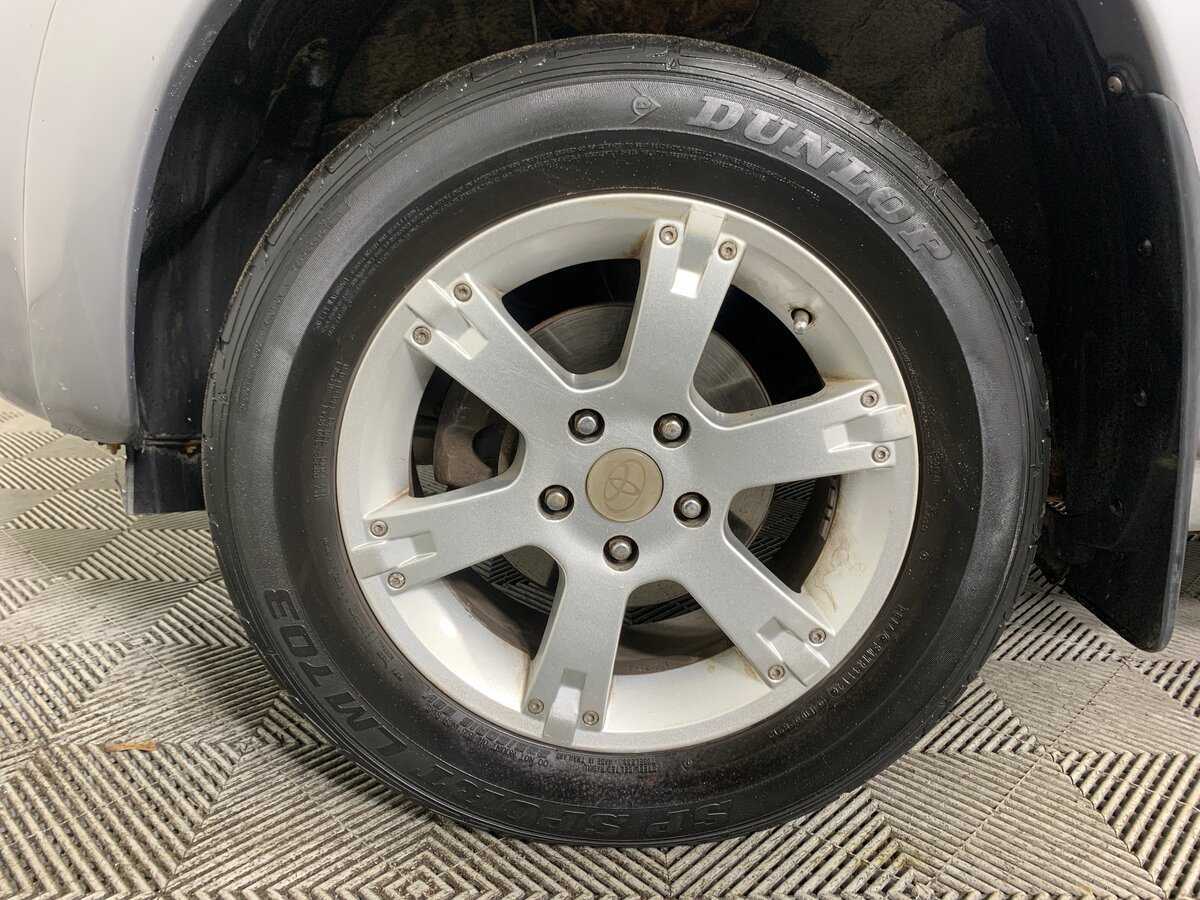 Toyota RAV4 2004 года с пробегом. Фото: #8