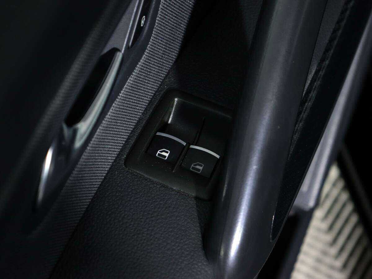 Volkswagen Scirocco 2011 года с пробегом. Фото: #15