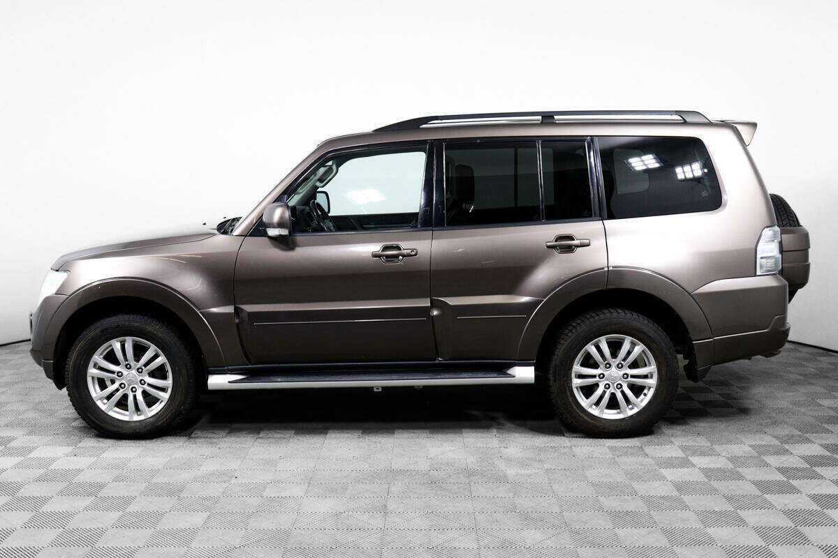 Mitsubishi Pajero 2011 года с пробегом. Фото: #6