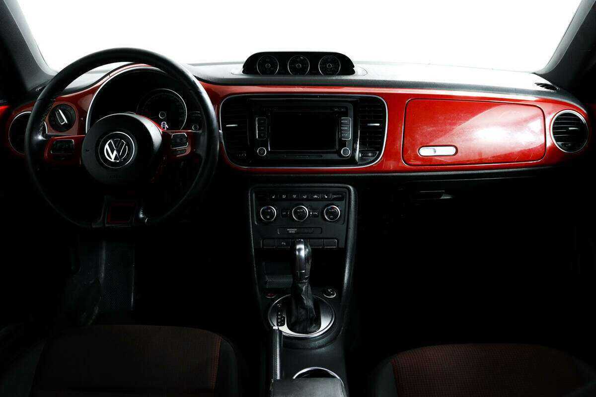 Volkswagen Beetle 2014 года с пробегом. Фото: #9