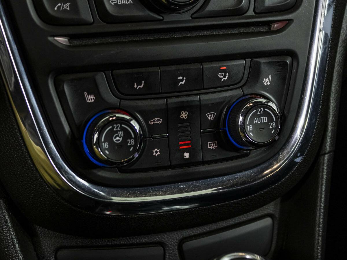 Opel Mokka 2013 года с пробегом. Фото: #12