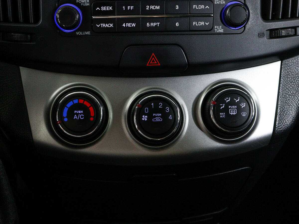 Hyundai Elantra 2010 года с пробегом. Фото: #14