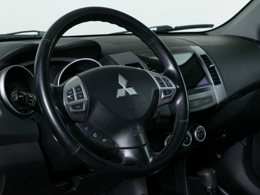Mitsubishi Outlander 2008 года с пробегом. Фото: #12