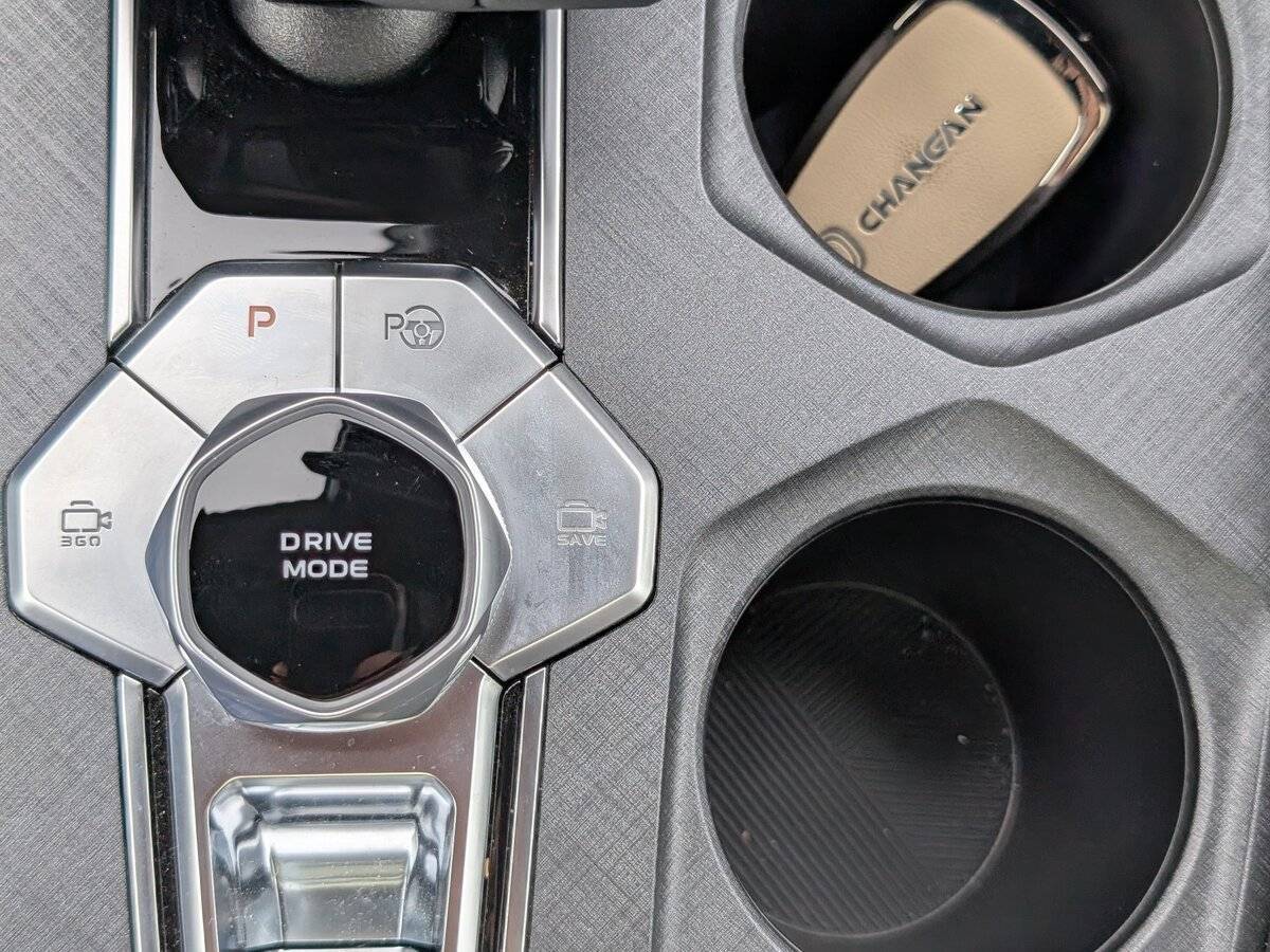 Changan UNI-V 2024 года с пробегом. Фото: #10