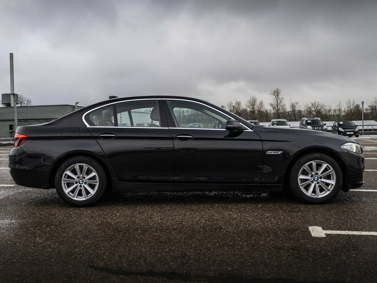 BMW 5 серии 2016 года с пробегом. Фото: #3