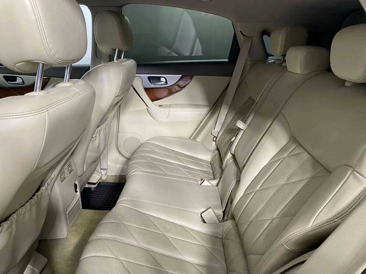 Infiniti FX 2011 года с пробегом. Фото: #8