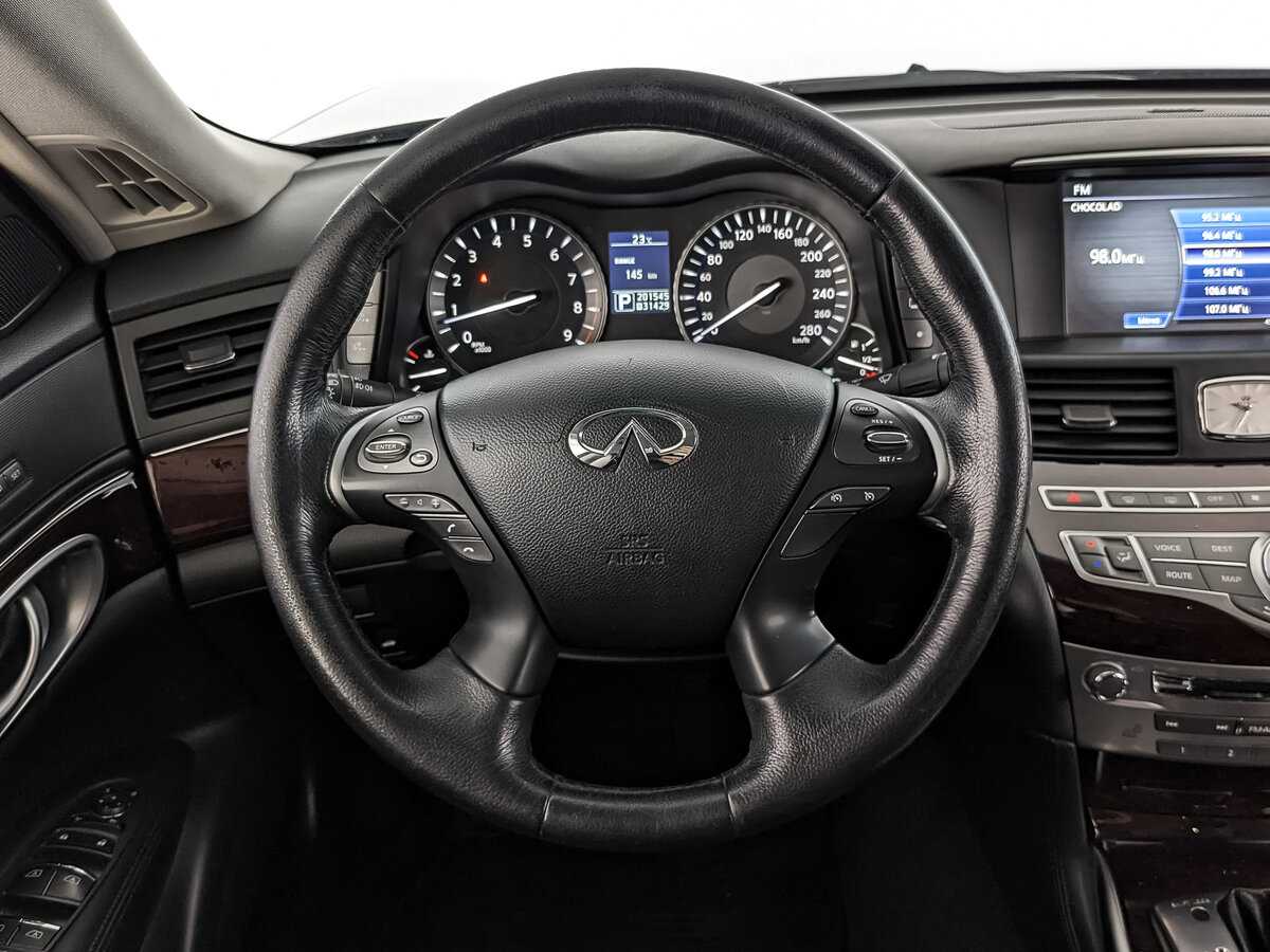 Infiniti Q70 2014 года с пробегом. Фото: #17