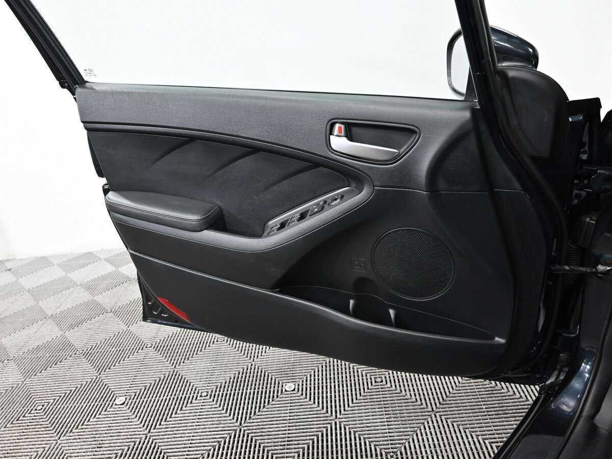Kia Cerato 2019 года с пробегом. Фото: #5
