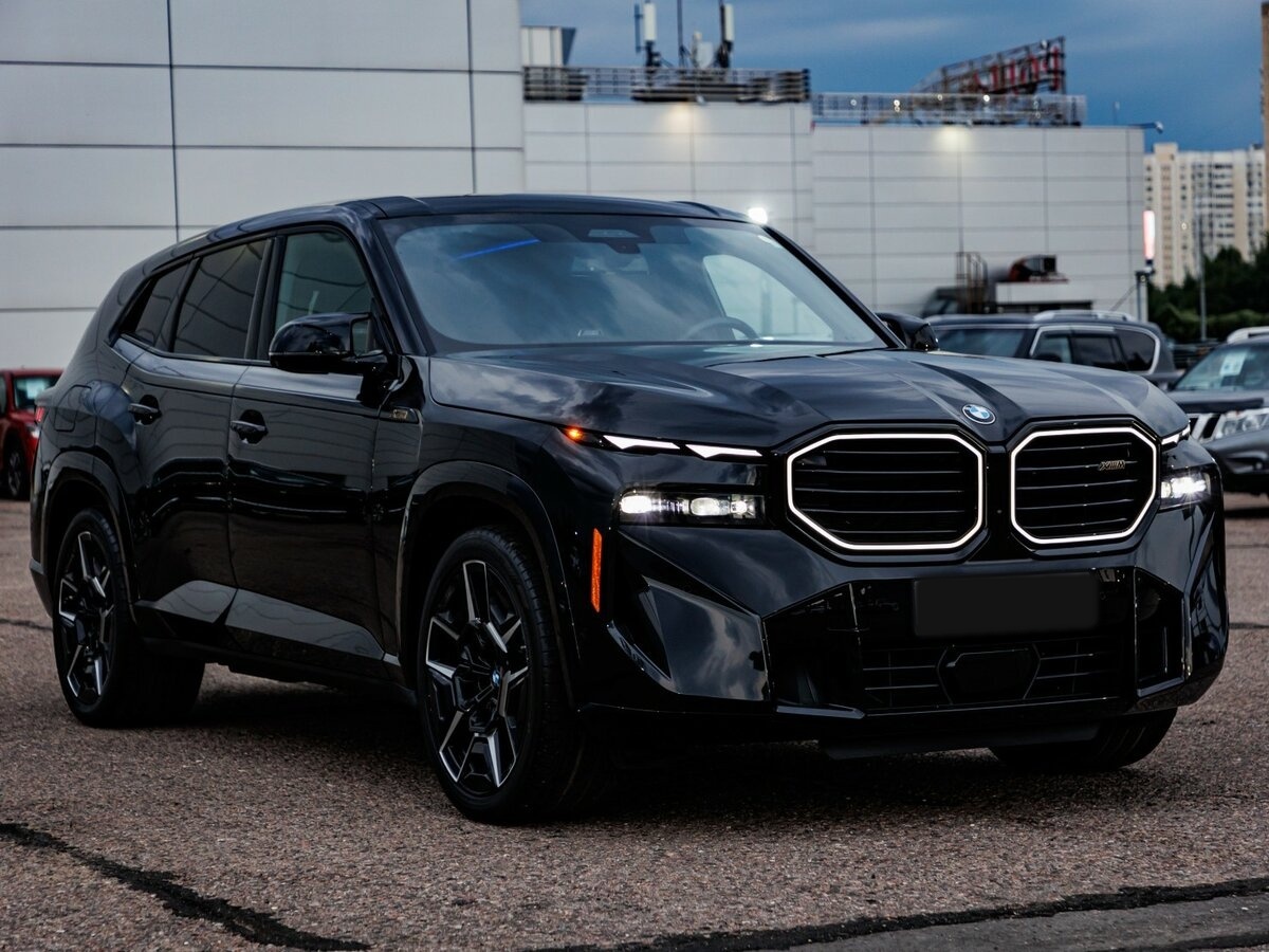 BMW XM 2023 года с пробегом. Фото: #2