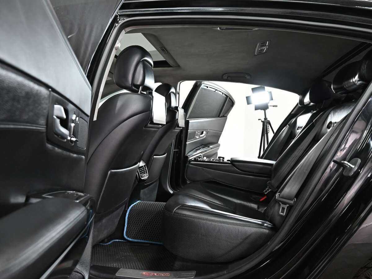 Kia Quoris 2013 года с пробегом. Фото: #19