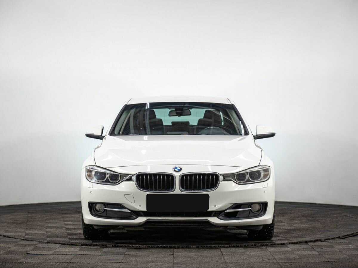 BMW 3 серии 2013 года с пробегом. Фото: #1