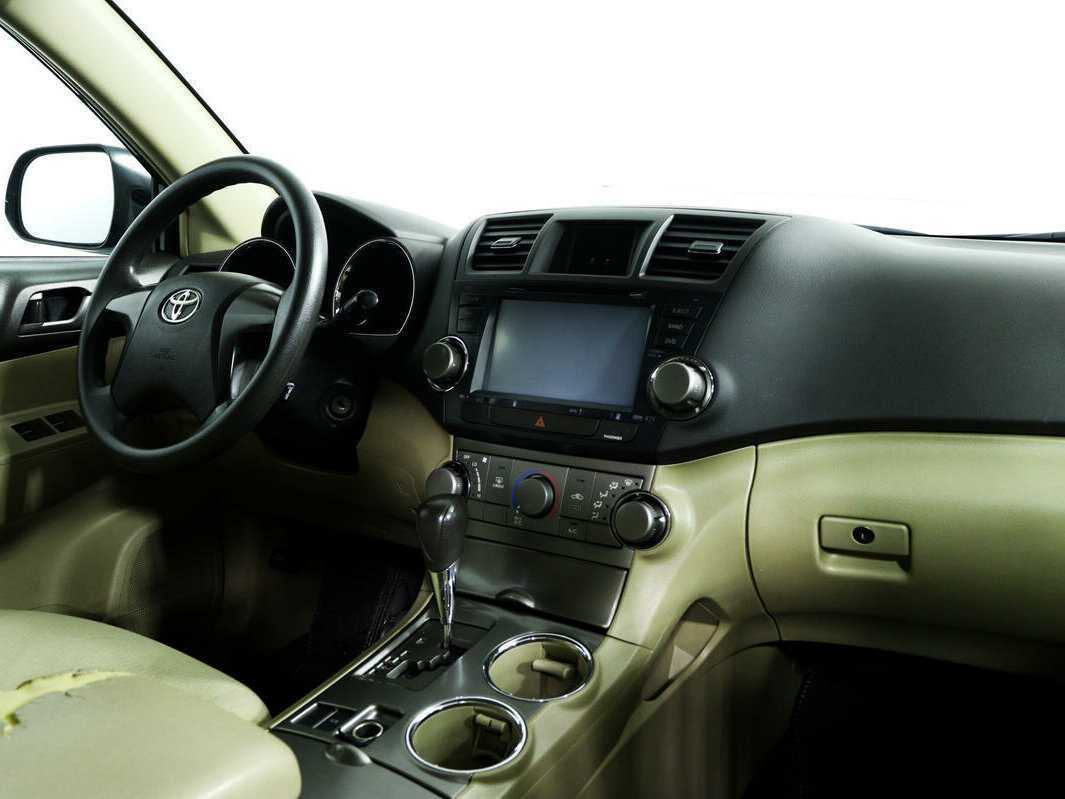 Toyota Highlander 2010 года с пробегом. Фото: #8