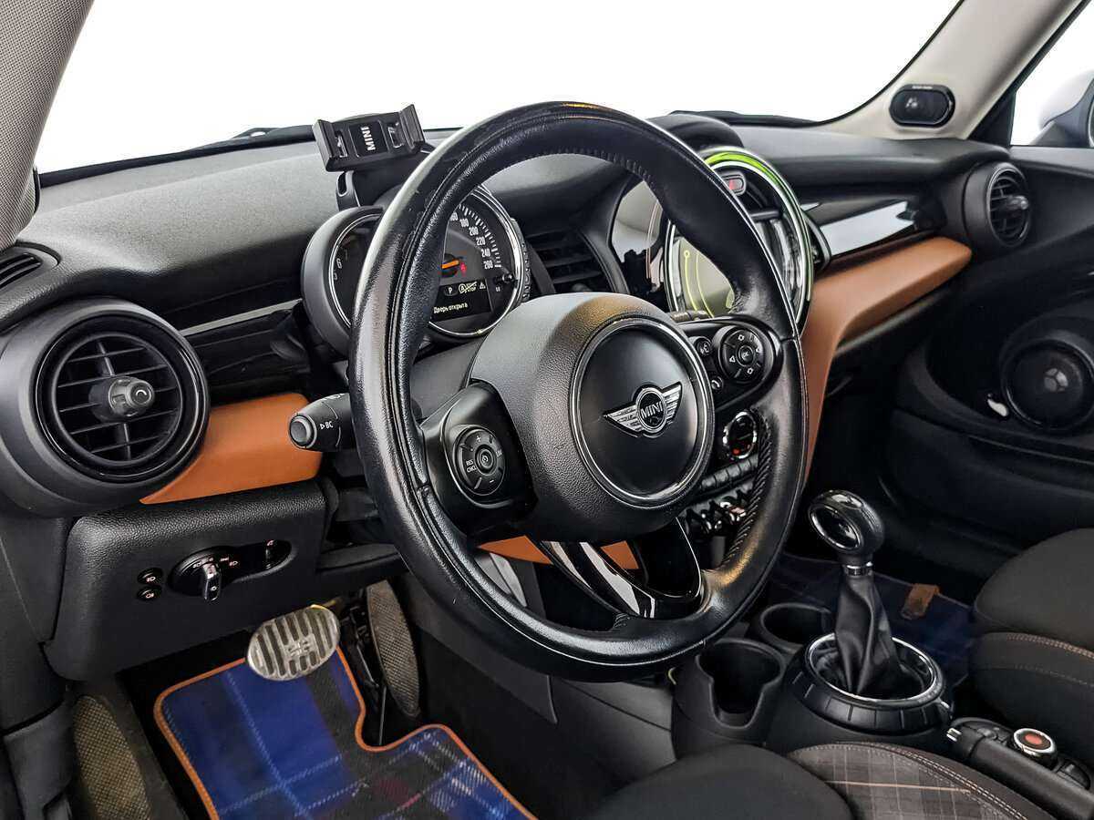 Mini Hatch 2017 года с пробегом. Фото: #10