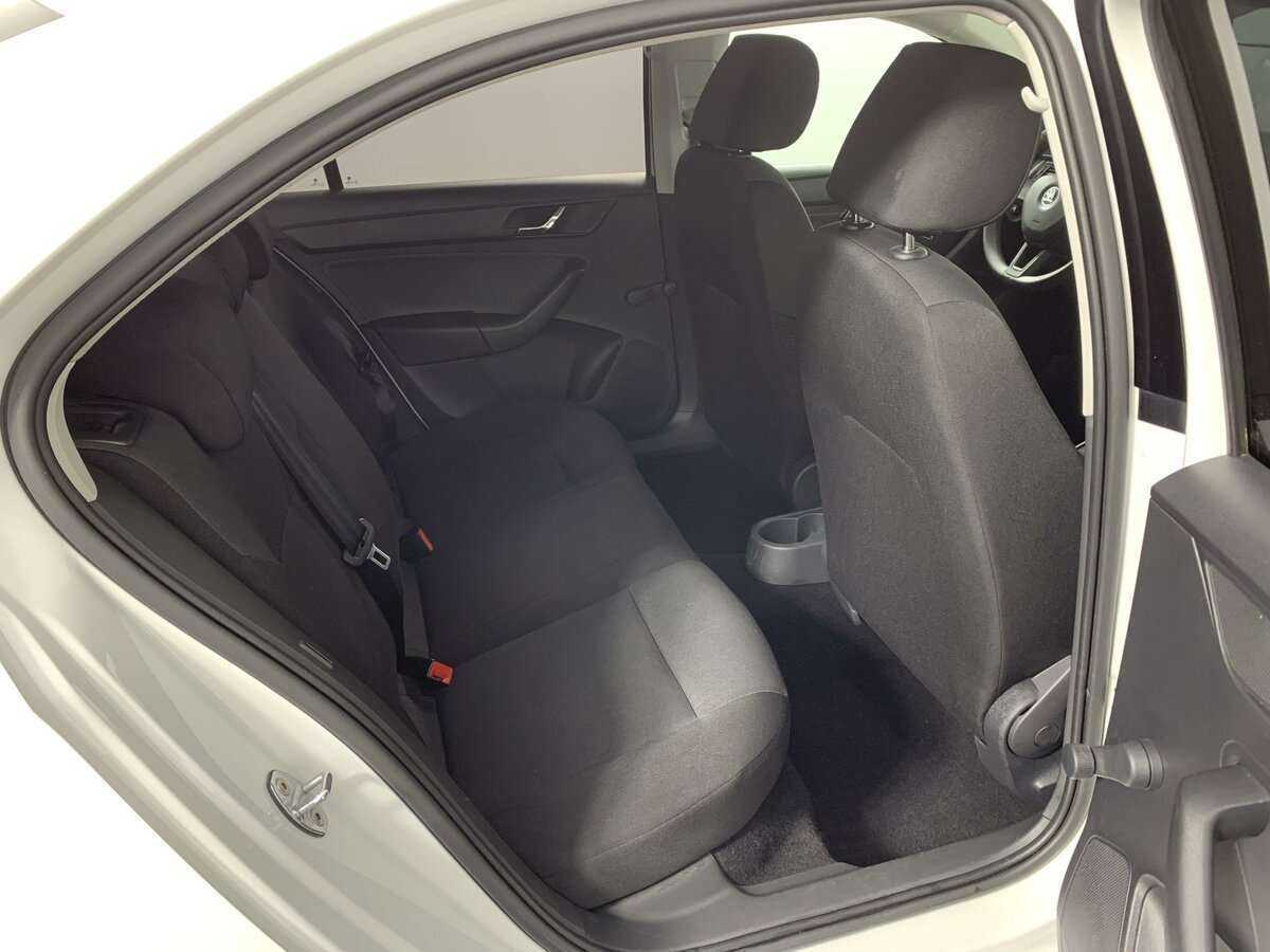 Skoda Rapid 2017 года с пробегом. Фото: #20