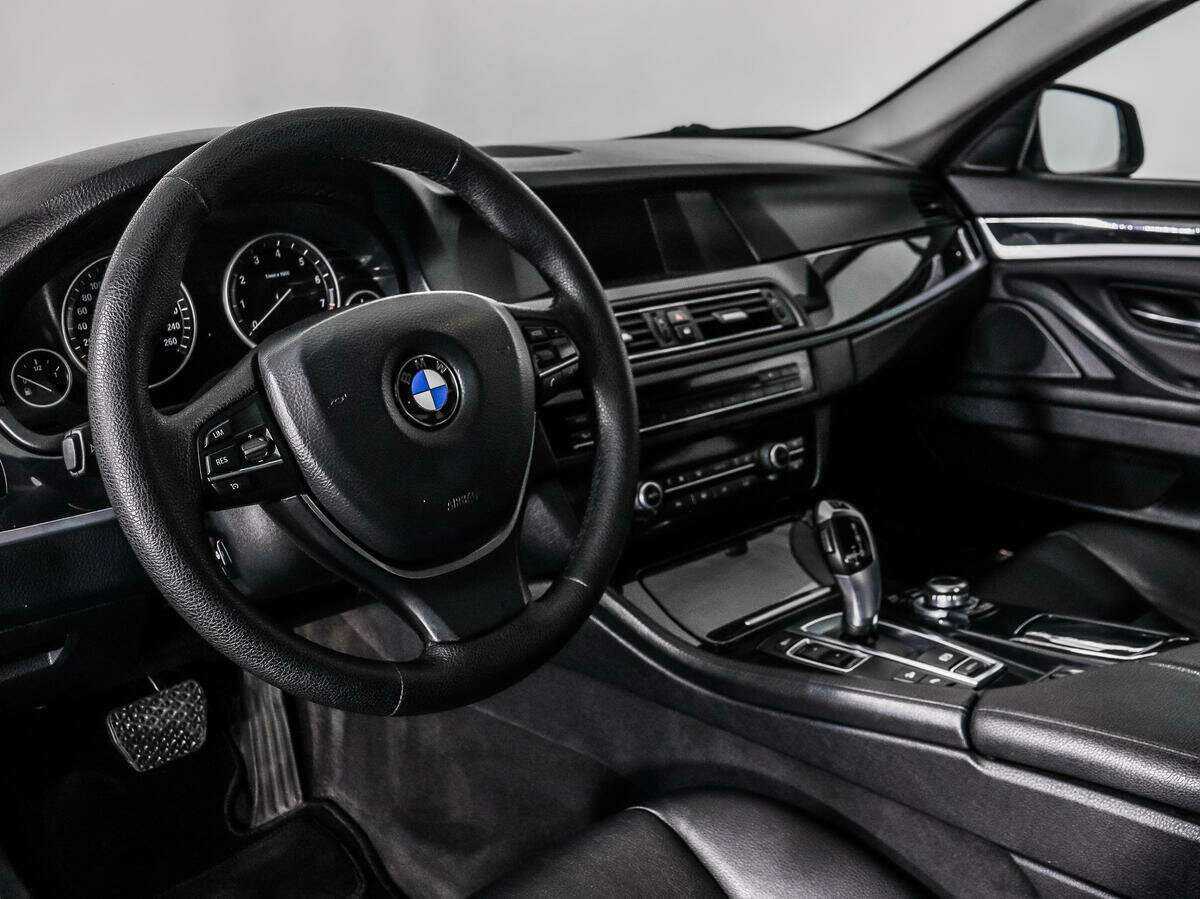 BMW 5 серии 2013 года с пробегом. Фото: #8