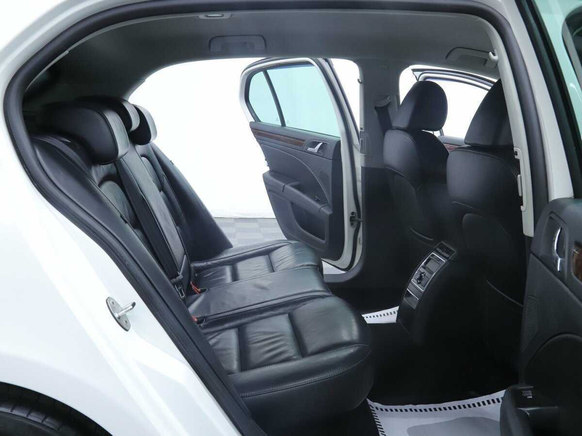 Skoda Superb 2013 года с пробегом. Фото: #14