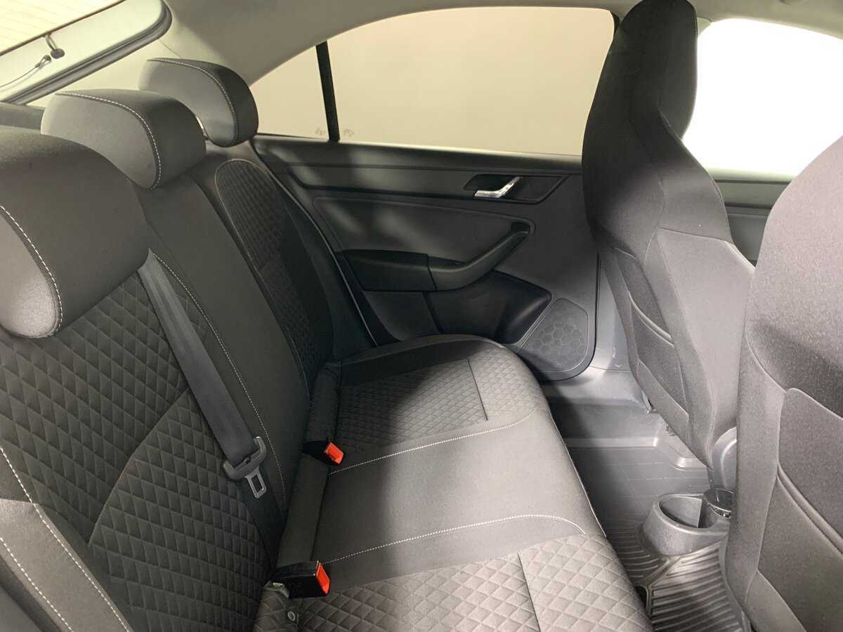 Skoda Rapid 2015 года с пробегом. Фото: #16
