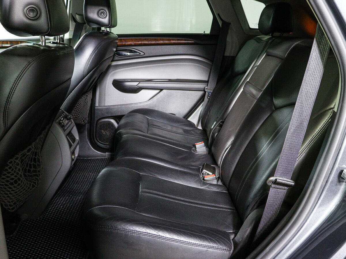 Cadillac SRX 2011 года с пробегом. Фото: #9