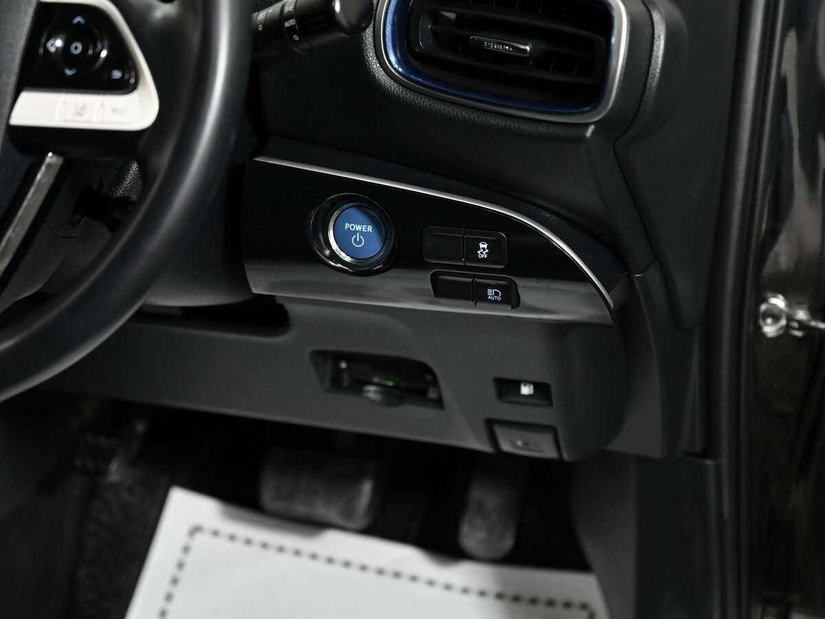 Toyota Prius 2016 года с пробегом. Фото: #10