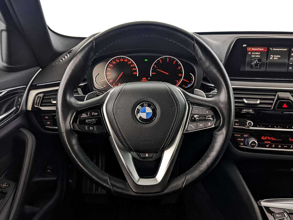 BMW 5 серии 2020 года с пробегом. Фото: #17