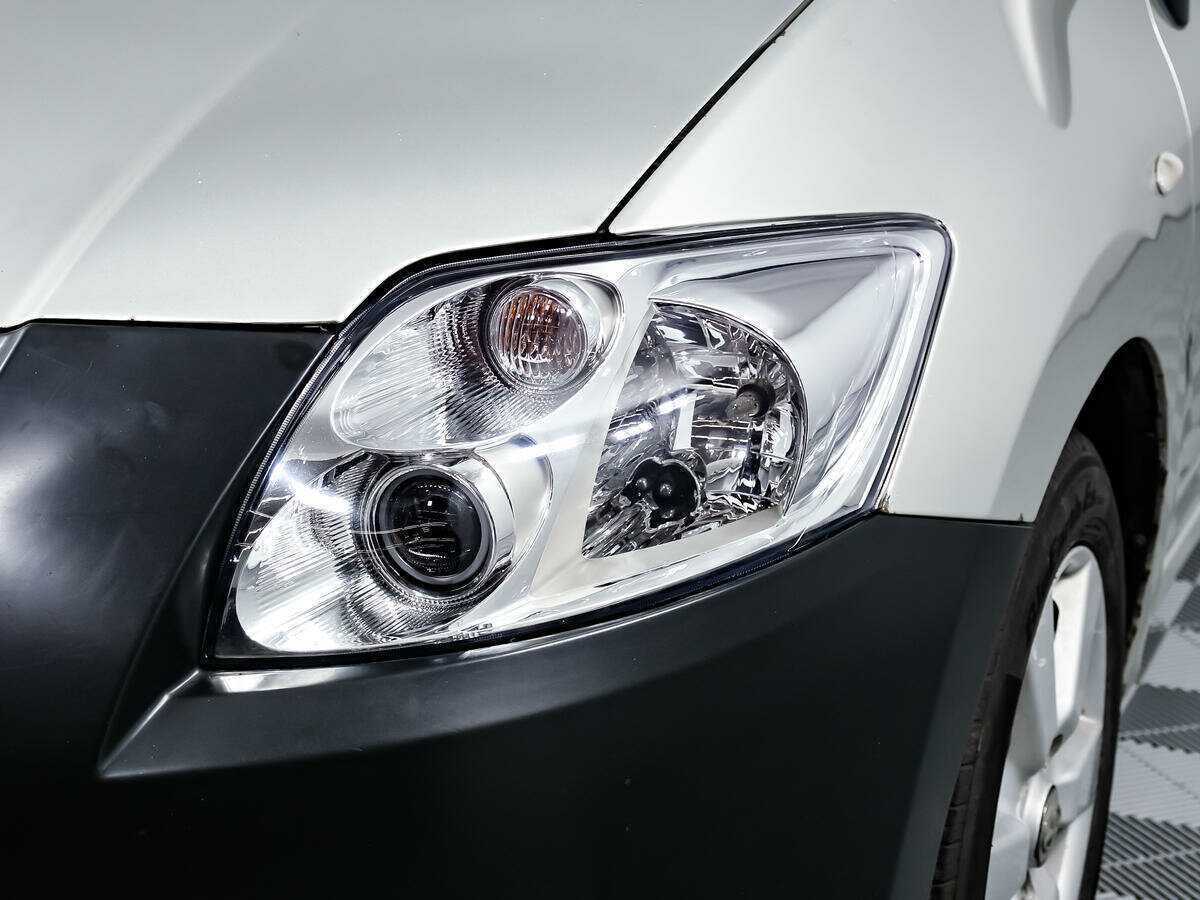 Toyota Auris 2008 года с пробегом. Фото: #13