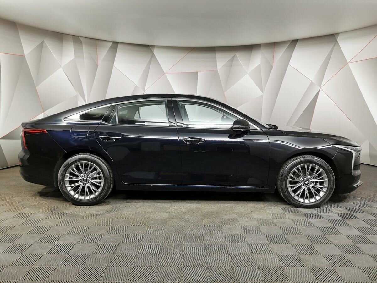 FAW Bestune B70 2023 года с пробегом. Фото: #5