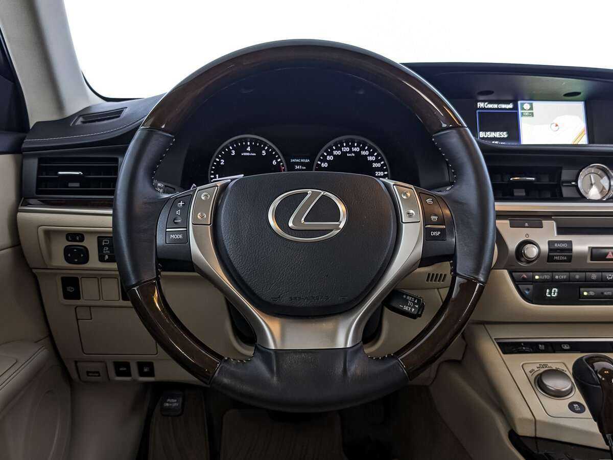 Lexus ES 2013 года с пробегом. Фото: #16