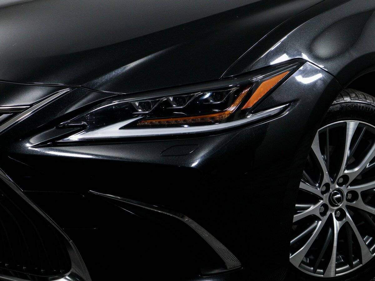 Lexus ES 2018 года с пробегом. Фото: #15