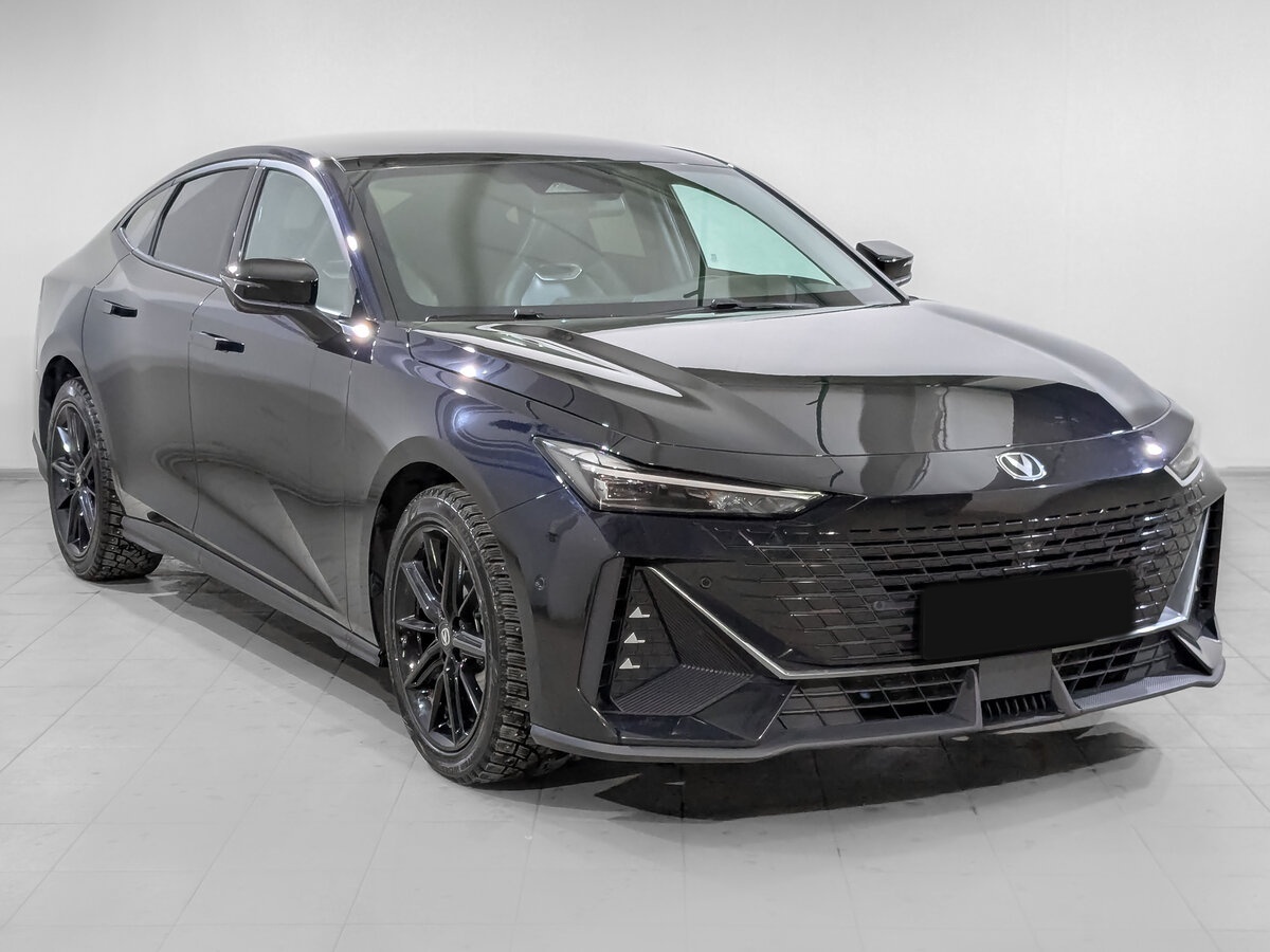 Changan UNI-V 2023 года с пробегом. Фото: #2