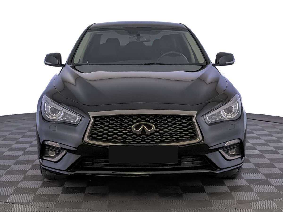 Infiniti Q50 2017 года с пробегом. Фото: #1