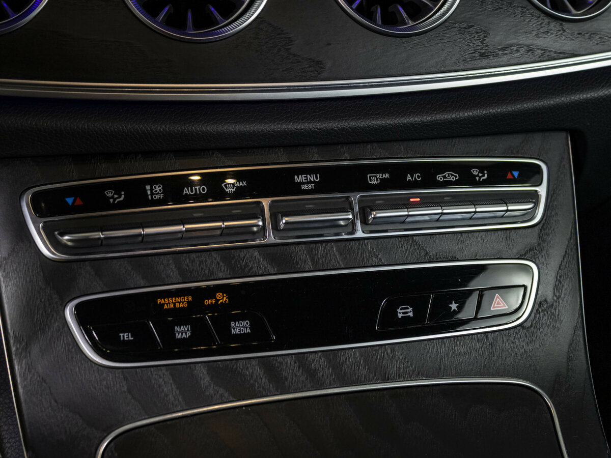 Mercedes-Benz E-Класс 2020 года с пробегом. Фото: #12
