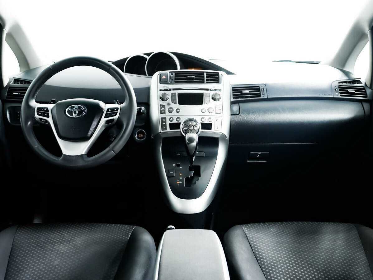 Toyota Verso 2010 года с пробегом. Фото: #10