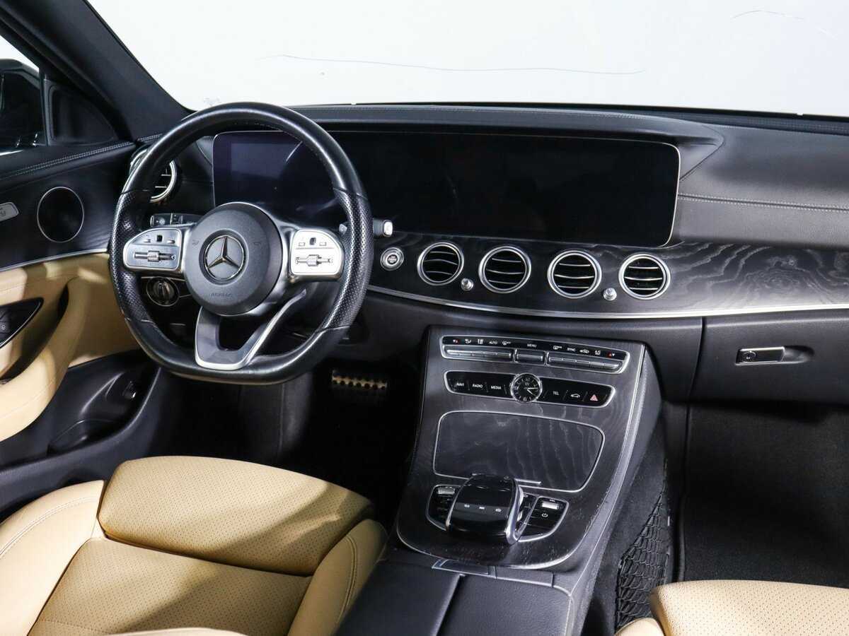Mercedes-Benz E-Класс 2020 года с пробегом. Фото: #3