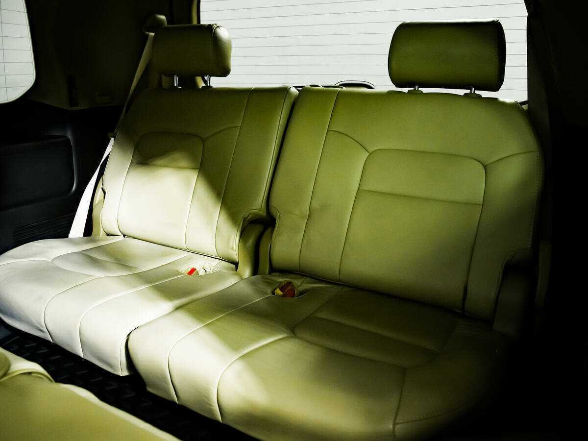 Toyota Land Cruiser 2011 года с пробегом. Фото: #10