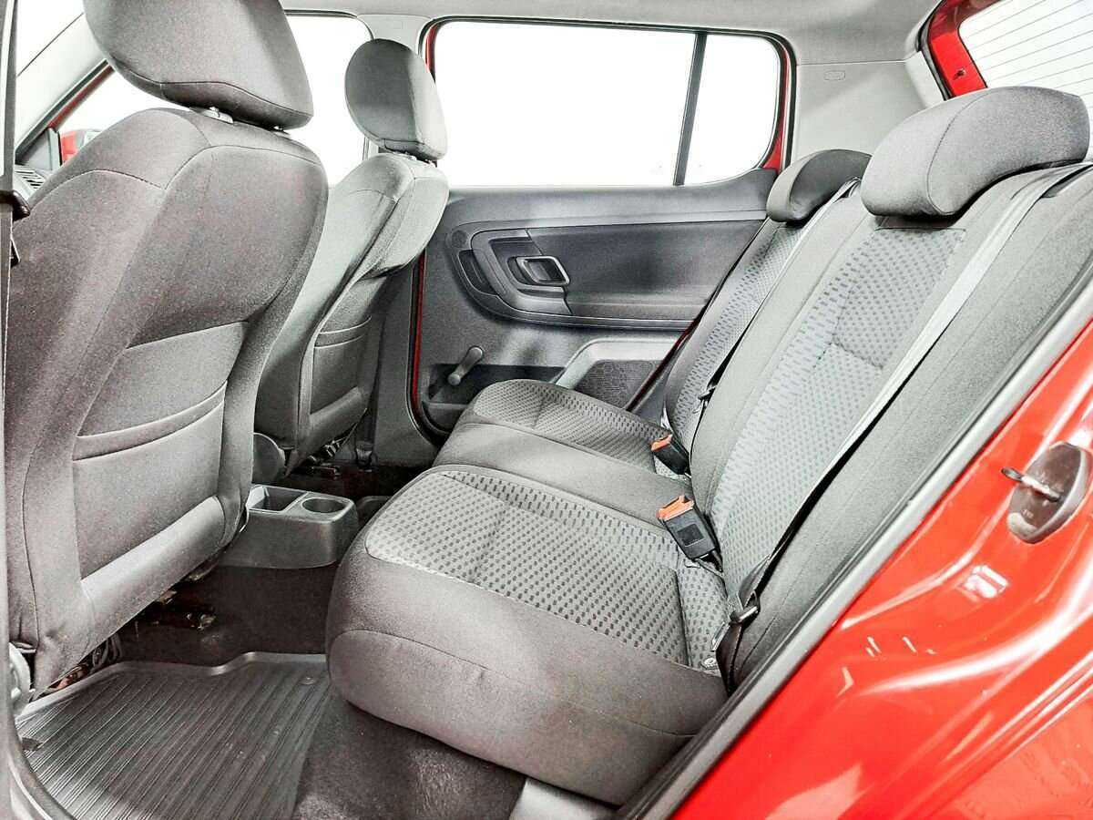 Skoda Fabia 2010 года с пробегом. Фото: #9