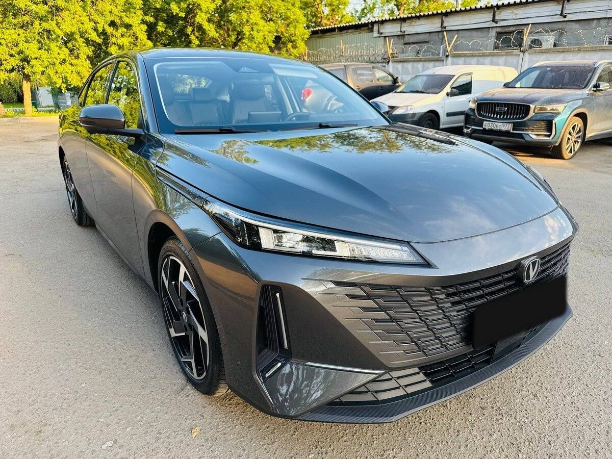 Changan Lamore 2023 года с пробегом. Фото: #4