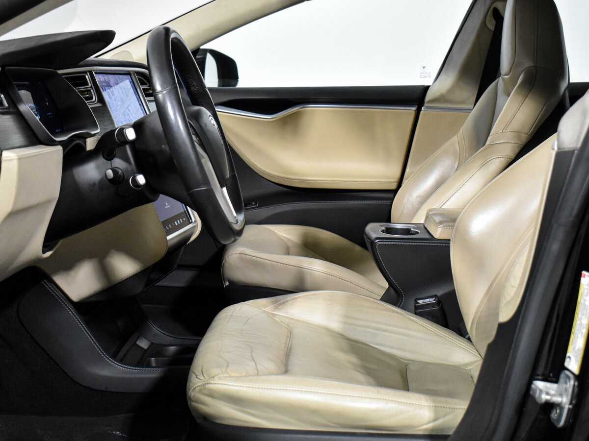 Tesla Model S 2015 года с пробегом. Фото: #8