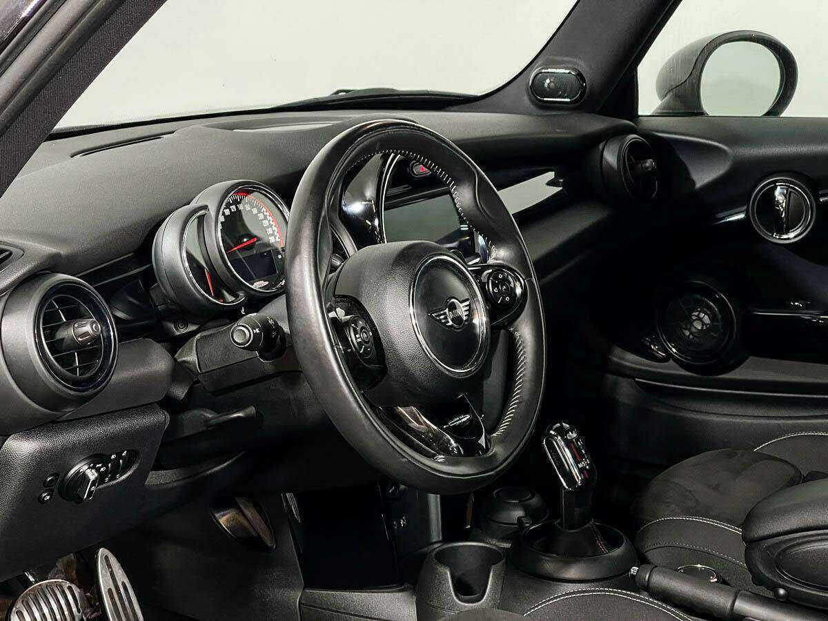 Mini Hatch 2018 года с пробегом. Фото: #11