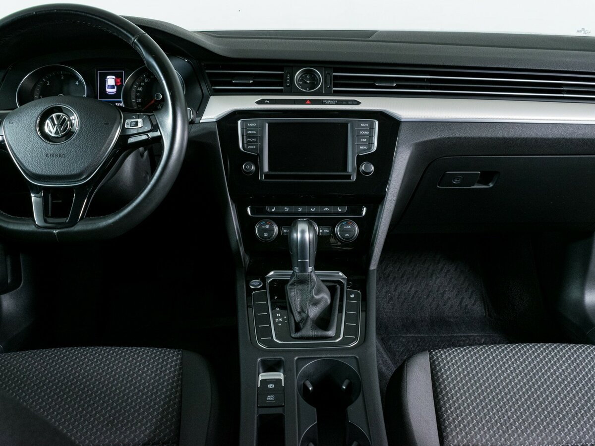 Volkswagen Passat 2017 года с пробегом. Фото: #7