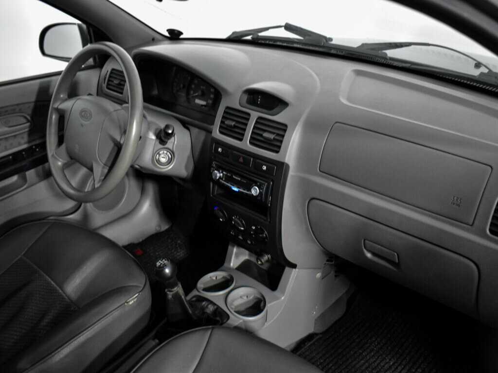 Kia Rio 2005 года с пробегом. Фото: #9