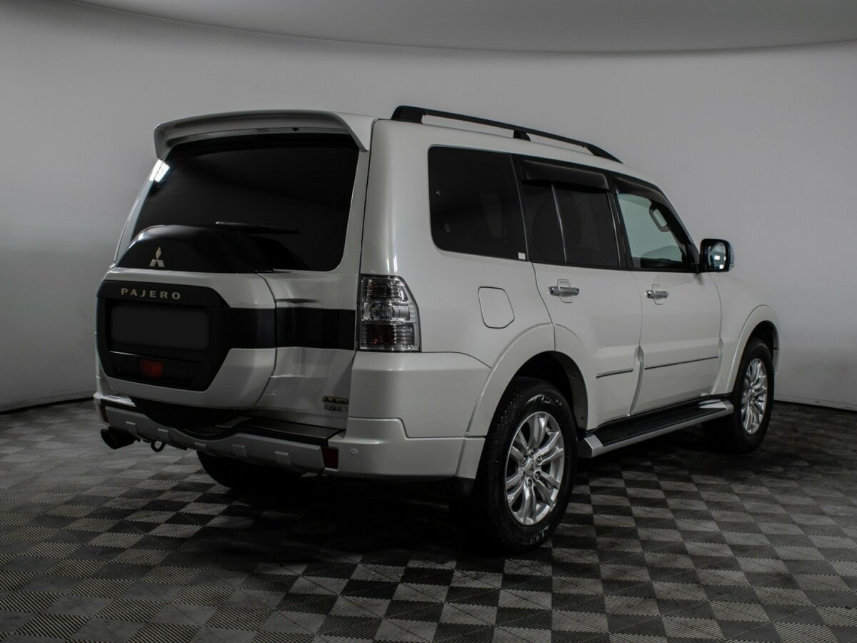 Mitsubishi Pajero 2019 года с пробегом. Фото: #4