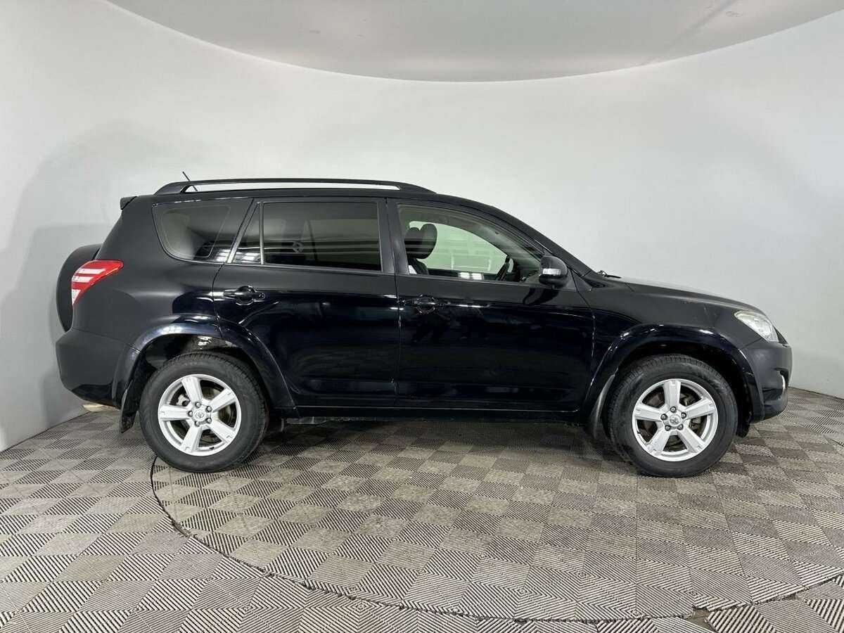 Toyota RAV4 2009 года с пробегом. Фото: #2