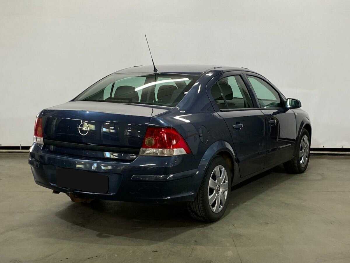 Opel Astra 2009 года с пробегом. Фото: #4